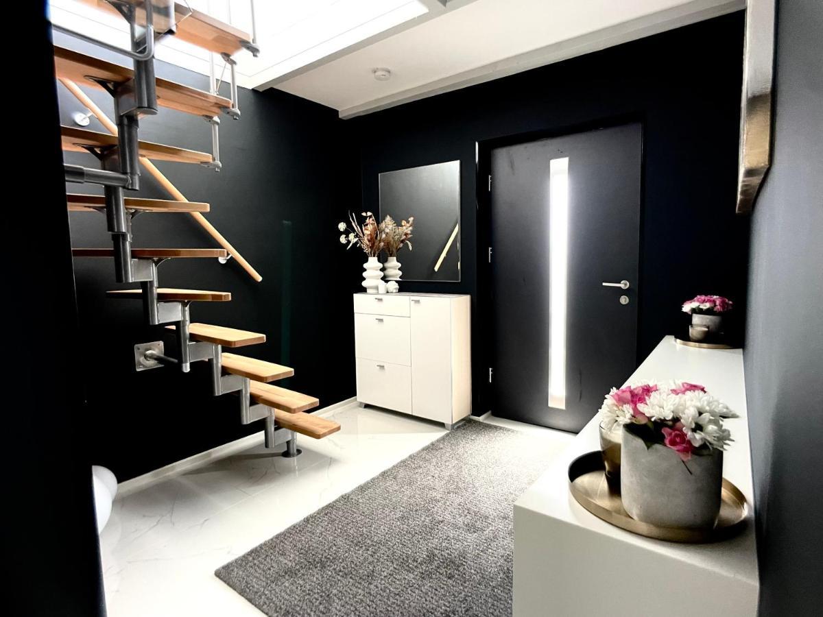 M-Style 04 Apartment Mit Balkon Und Gasgrill, 24H Self-Check-In, Free Parking, Netflix Norymberga Zewnętrze zdjęcie